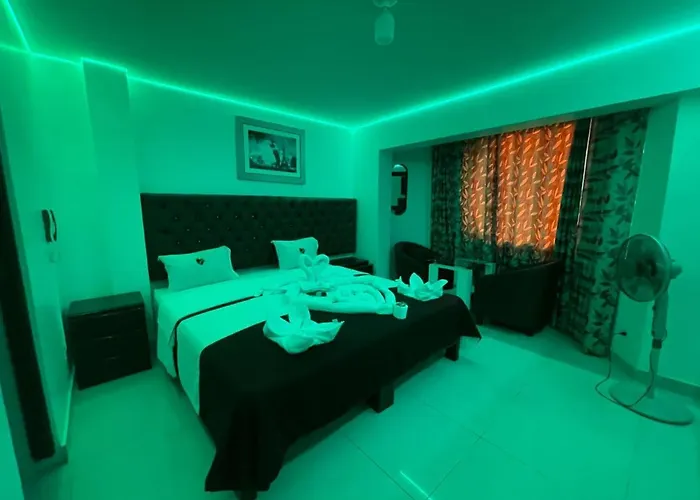 Hostal Amazonas Lima